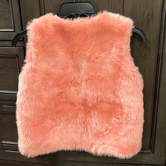 The Children’s Place Faux Fur Vest​​, girl, NWT, size XL - Picture 2 of 3